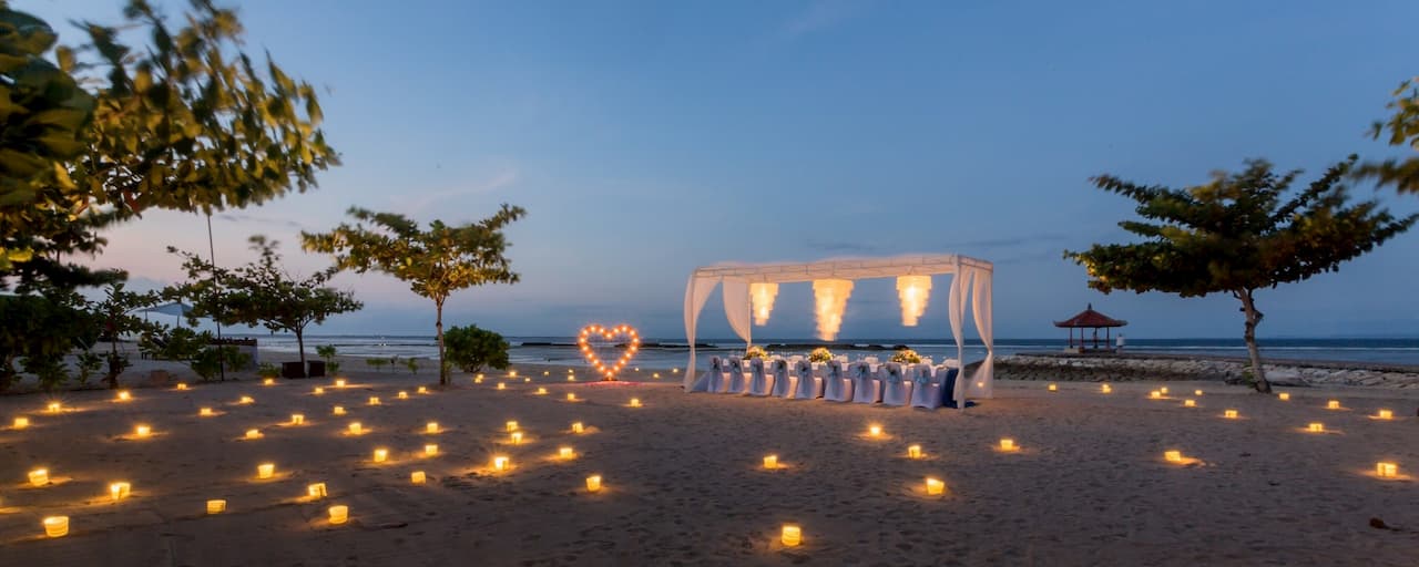 Beachside Reception at Kayumanis Nusa Dua.jpg